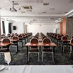 Airport Budapest 4* וסס