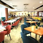Airport Budapest וסס