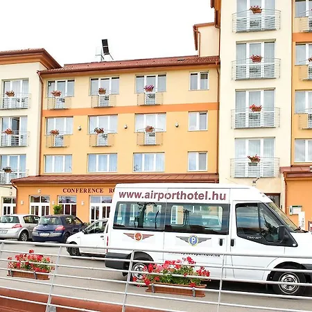 布达佩斯机场酒店 酒店 4*