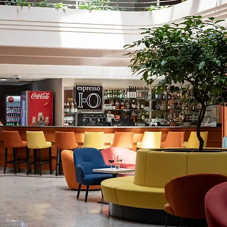 布达佩斯机场酒店 酒店 4*