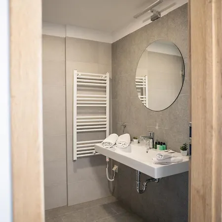 Airport Budapest Szálloda 4*