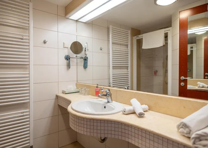 Hotel Airport Budapest 4*