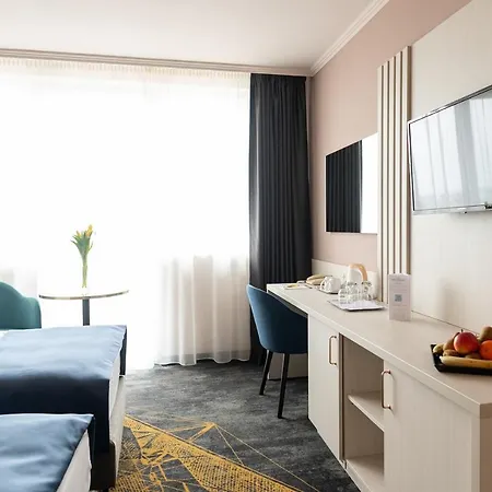 Airport Budapest 4* Vecsés