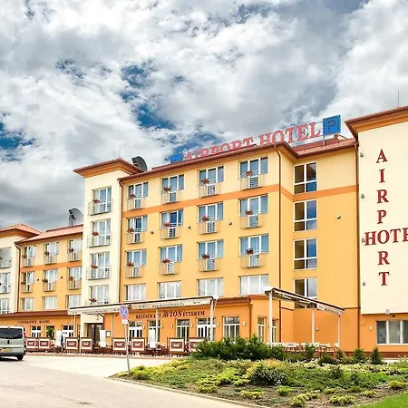 Airport Budapest 4*